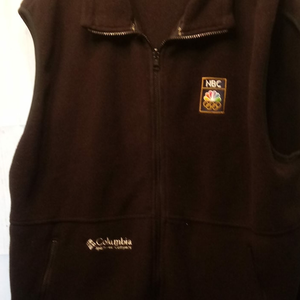 Vest - Picture 2 of 4